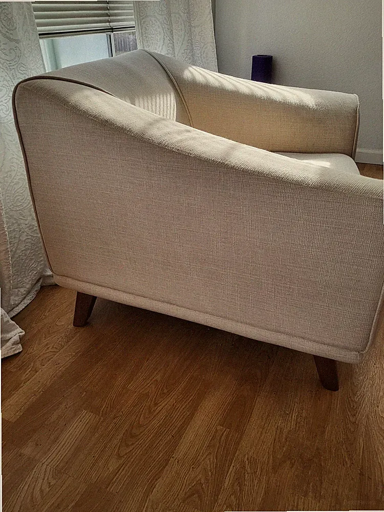 Spectacular Low Profile Nuevo Mara Lounge Chair